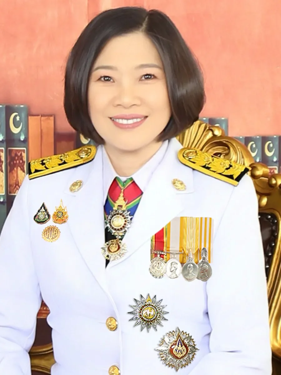 นางนฤมล ชัยยะ