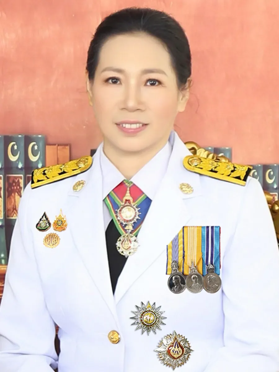 นางยุวดี แสงทอง